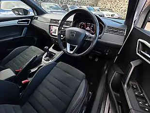 Used 2020 SEAT Arona Xcellence Lux Nevada White Pearl - Interior and Exterior details 8