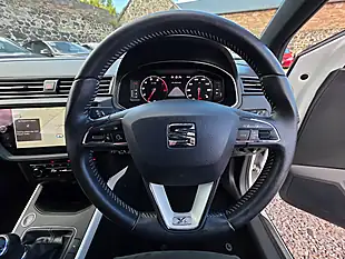 Used 2020 SEAT Arona Xcellence Lux Nevada White Pearl - Interior and Exterior details 9