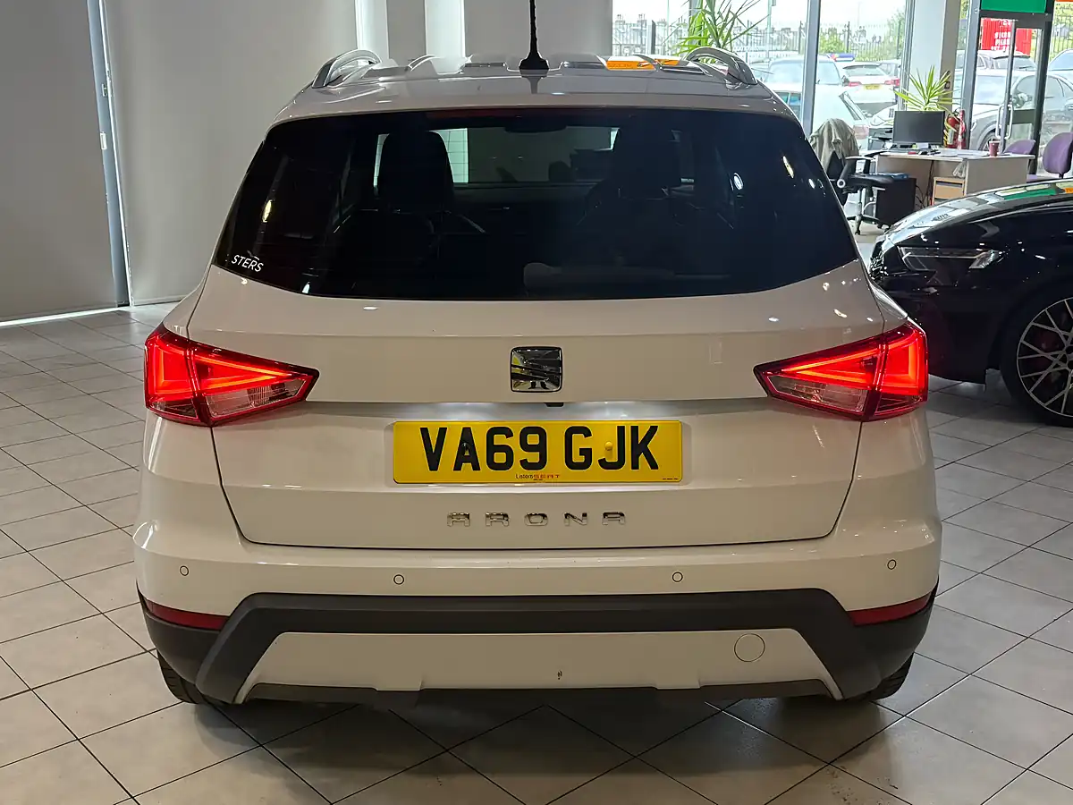 Used 2020 SEAT Arona Xcellence Lux White - Interior and Exterior details 11