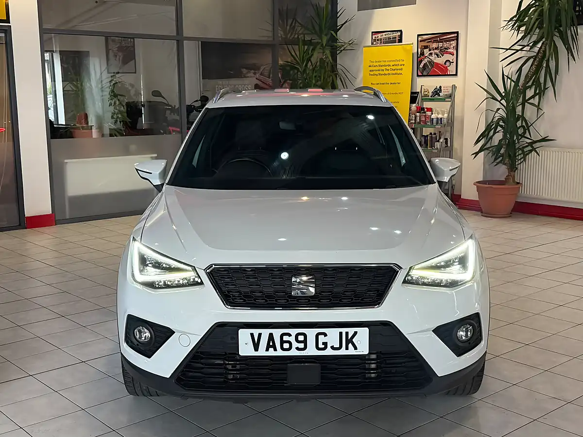 Used 2020 SEAT Arona Xcellence Lux White - Interior and Exterior details 4