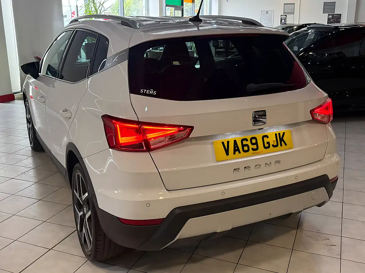 Used 2020 SEAT Arona Xcellence Lux White - Interior and Exterior details 8