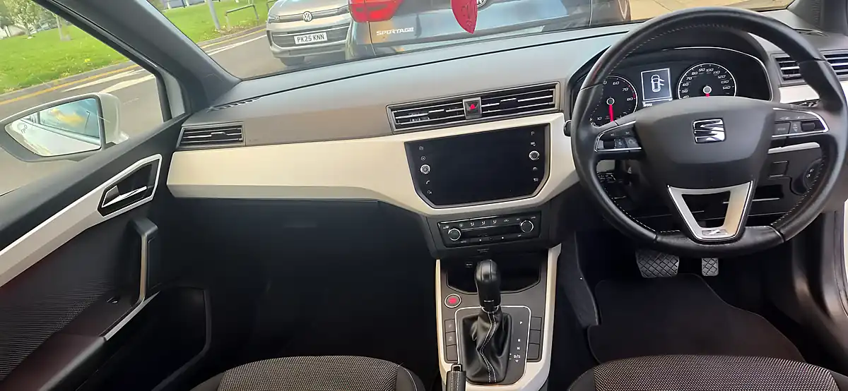 Used 2020 SEAT Arona Xcellence White - Interior and Exterior details 14