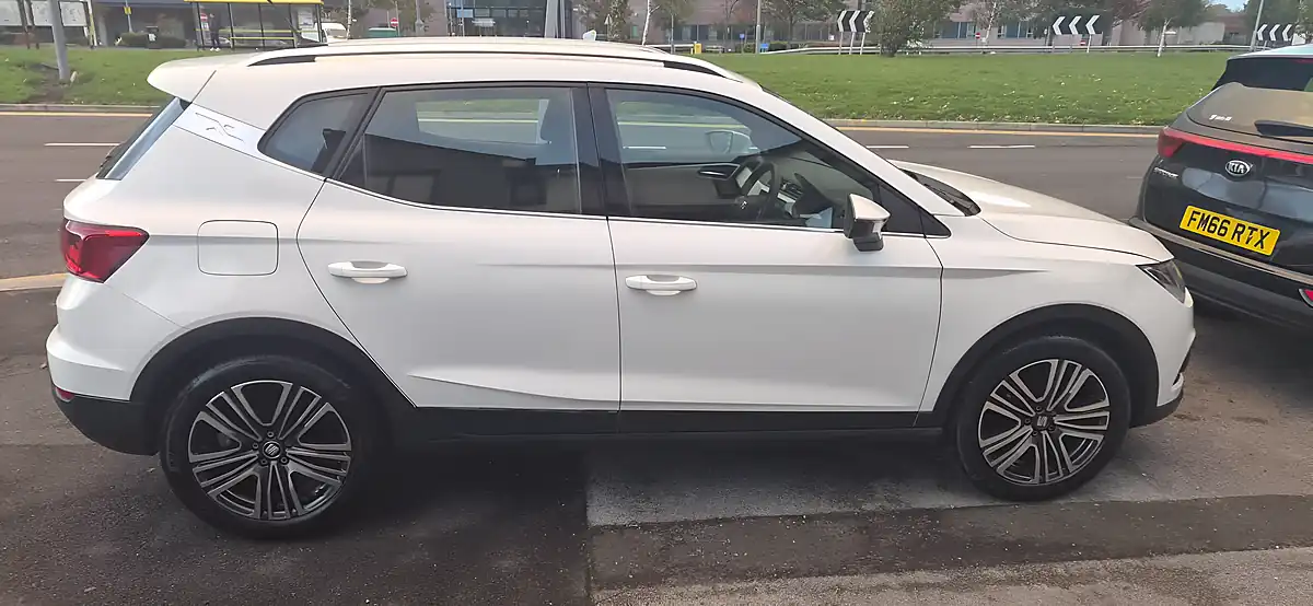 Used 2020 SEAT Arona Xcellence White - Interior and Exterior details 15