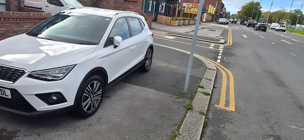 Used 2020 SEAT Arona Xcellence White - Interior and Exterior details 7