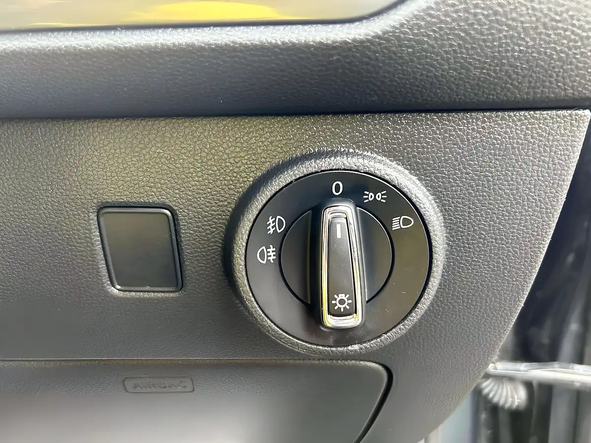 Used 2020 SEAT Ateca Se Technology Grey - Interior and Exterior details 14