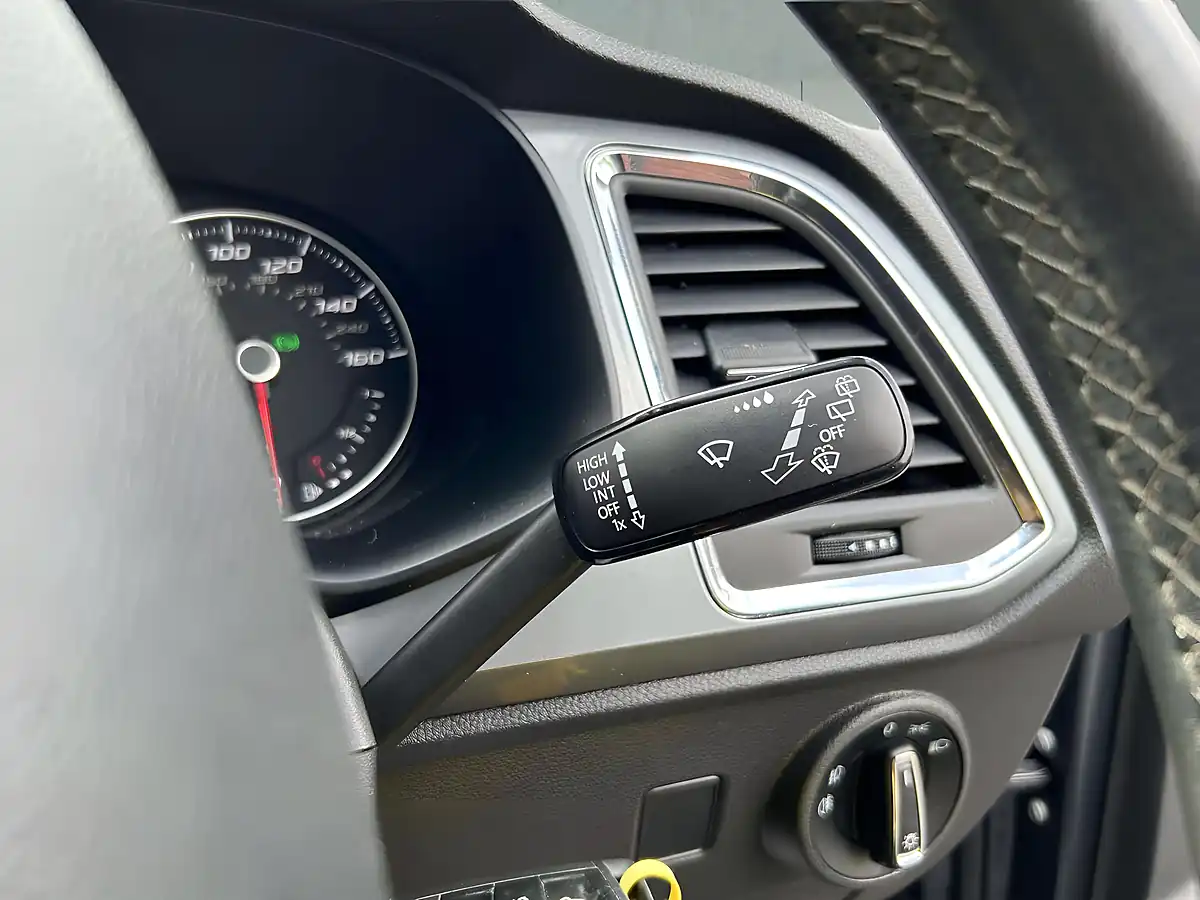 Used 2020 SEAT Ateca Se Technology Grey - Interior and Exterior details 20