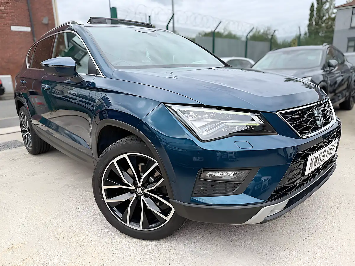 Used 2020 SEAT Ateca Xcellence Lux Blue - Front View