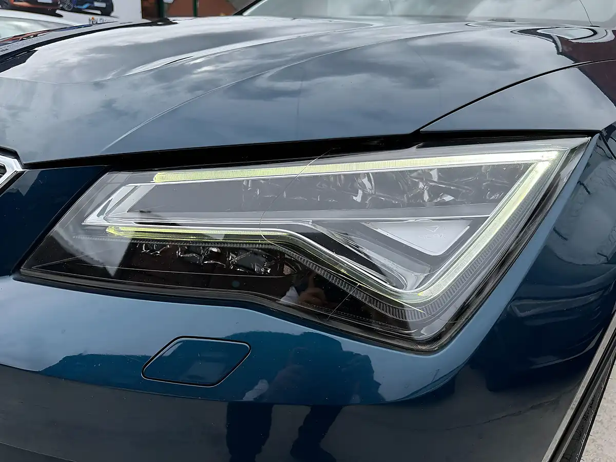 Used 2020 SEAT Ateca Xcellence Lux Blue - Interior and Exterior details 7