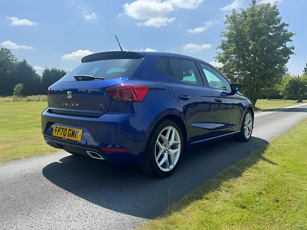 Used 2020 SEAT Ibiza Fr Blue - Interior and Exterior details 3