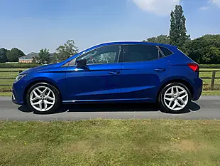 Used 2020 SEAT Ibiza Fr Blue - Interior and Exterior details 6