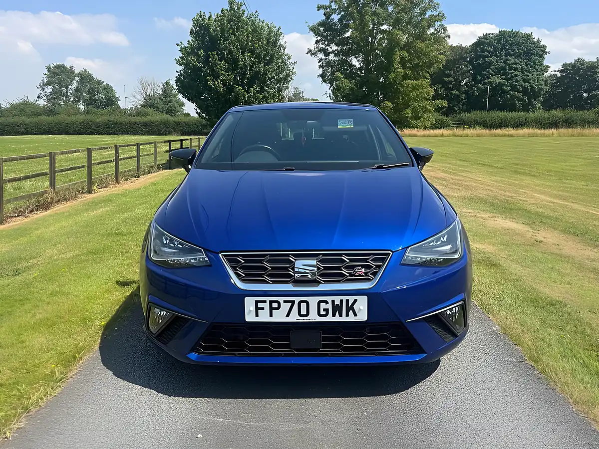 Used 2020 SEAT Ibiza Fr Blue - Interior and Exterior details 8
