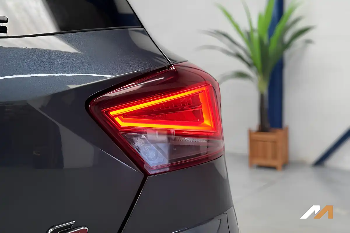 Used 2020 SEAT Ibiza Fr Magnetic Grey - Interior and Exterior details 12