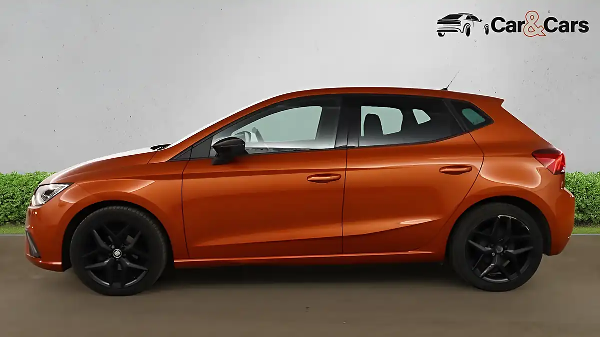 Used 2020 SEAT Ibiza Fr Orange - Interior and Exterior details 10
