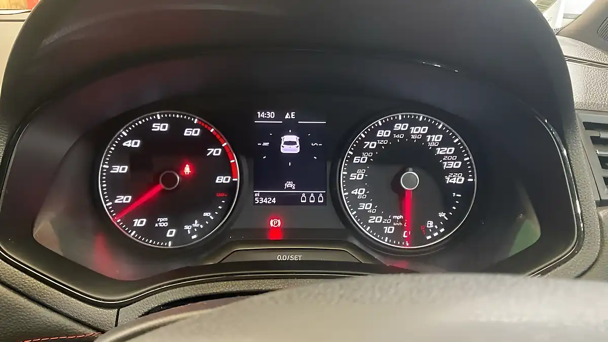 Used 2020 SEAT Ibiza Fr Orange - Interior and Exterior details 7