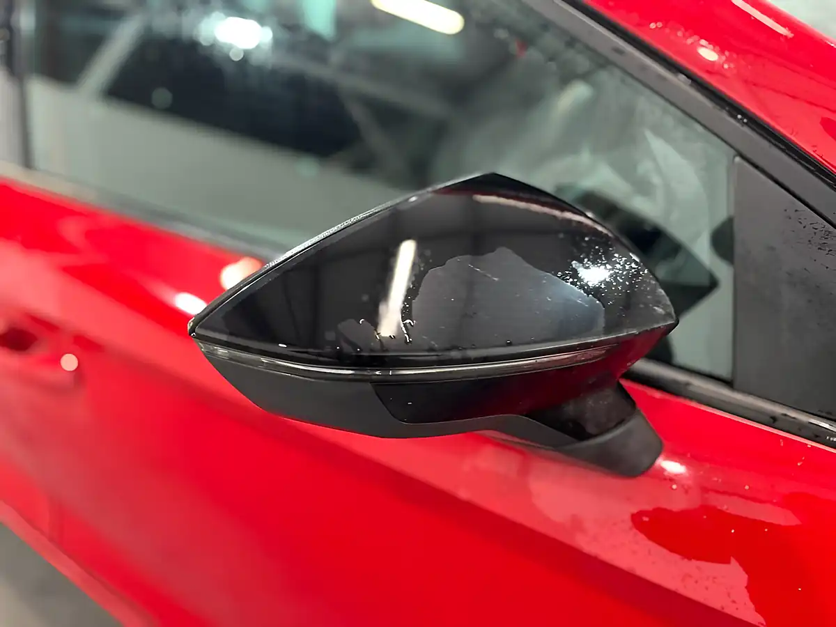 Used 2020 SEAT Ibiza Fr Red - Interior and Exterior details 8