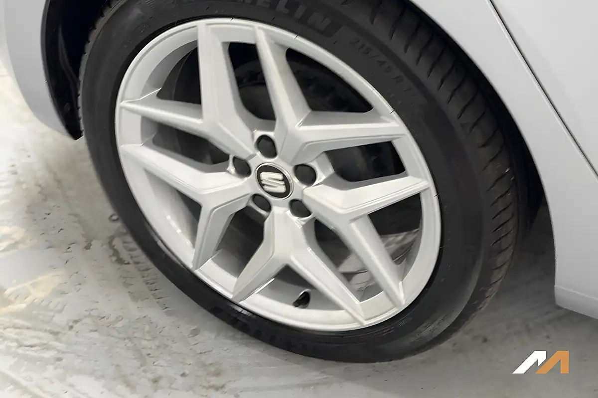 Used 2020 SEAT Ibiza Fr Silver - Interior and Exterior details 10