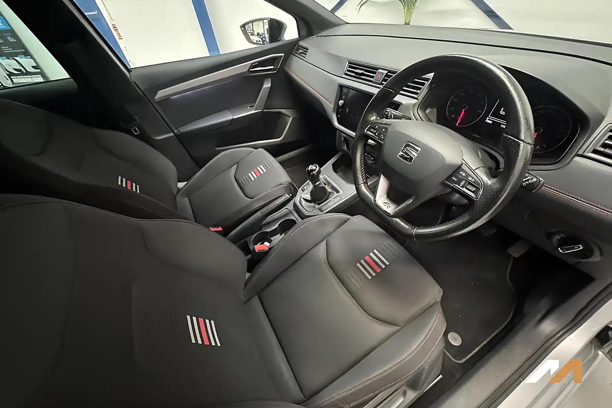 Used 2020 SEAT Ibiza Fr Silver - Interior and Exterior details 17