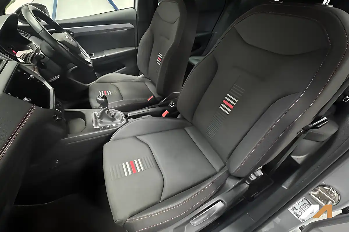 Used 2020 SEAT Ibiza Fr Silver - Interior and Exterior details 18