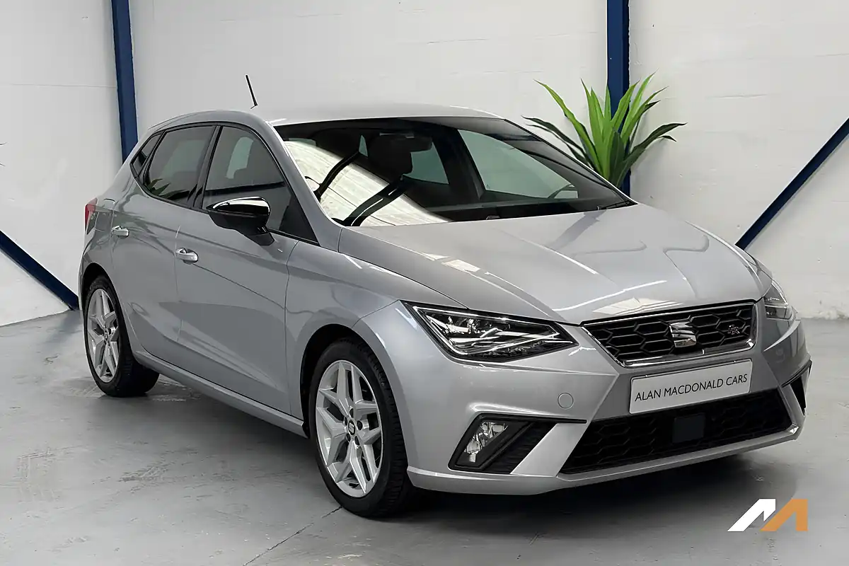 Used 2020 SEAT Ibiza Fr Silver - Interior and Exterior details 5