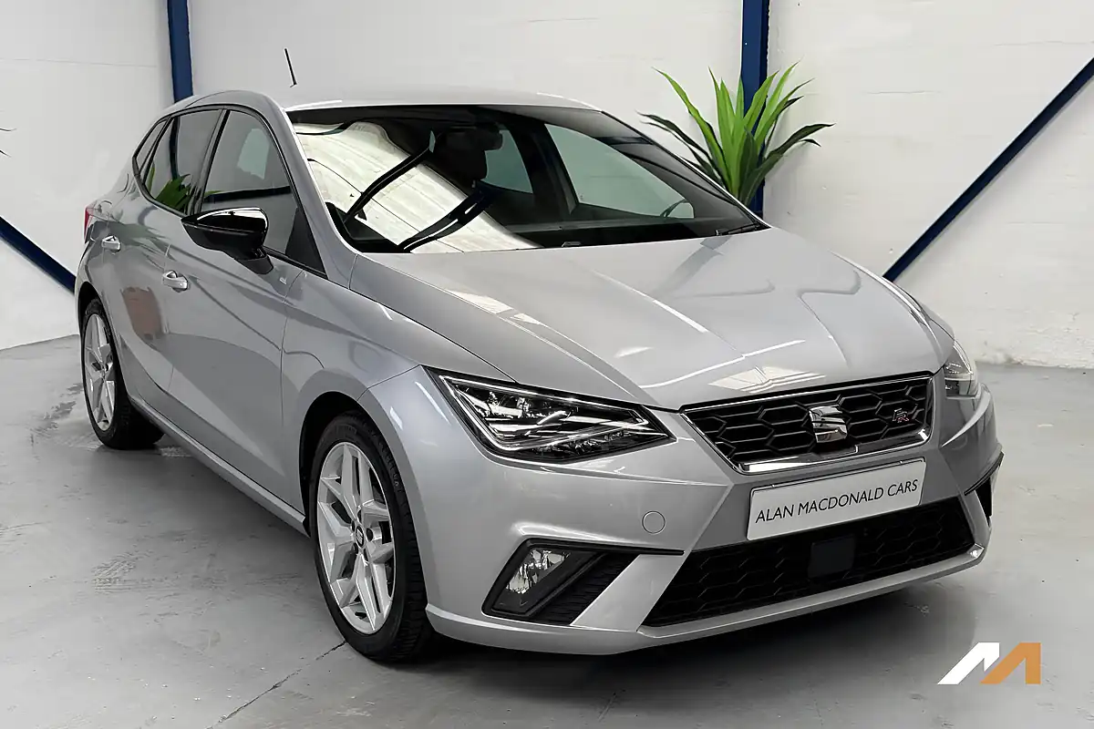 Used 2020 SEAT Ibiza Fr Silver - Interior and Exterior details 7