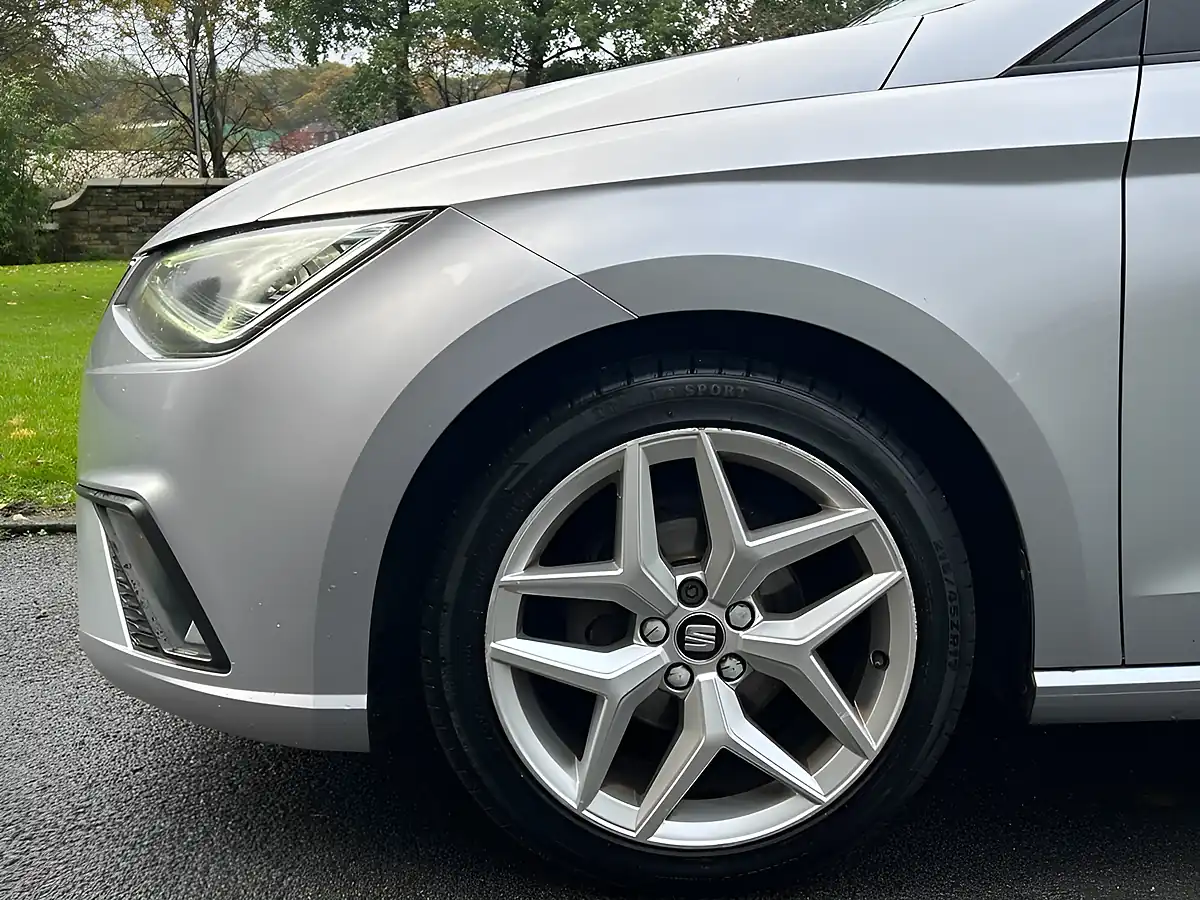 Used 2020 SEAT Ibiza Fr Silver - Interior and Exterior details 12