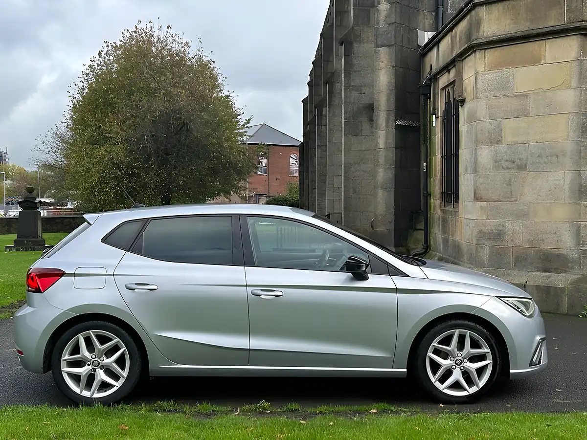 Used 2020 SEAT Ibiza Fr Silver - Interior and Exterior details 5