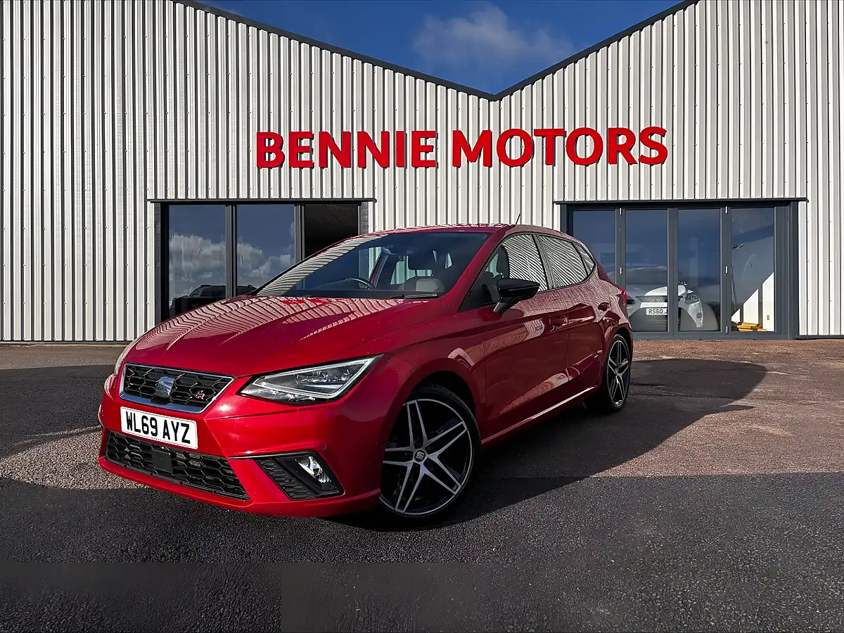 Used 2020 SEAT Ibiza Fr Sport Red - Front View
