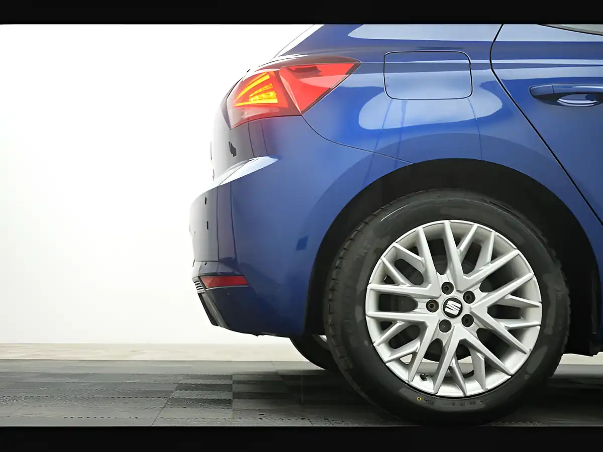 Used 2020 SEAT Ibiza Se Technology Mystery Blue - Interior and Exterior details 15
