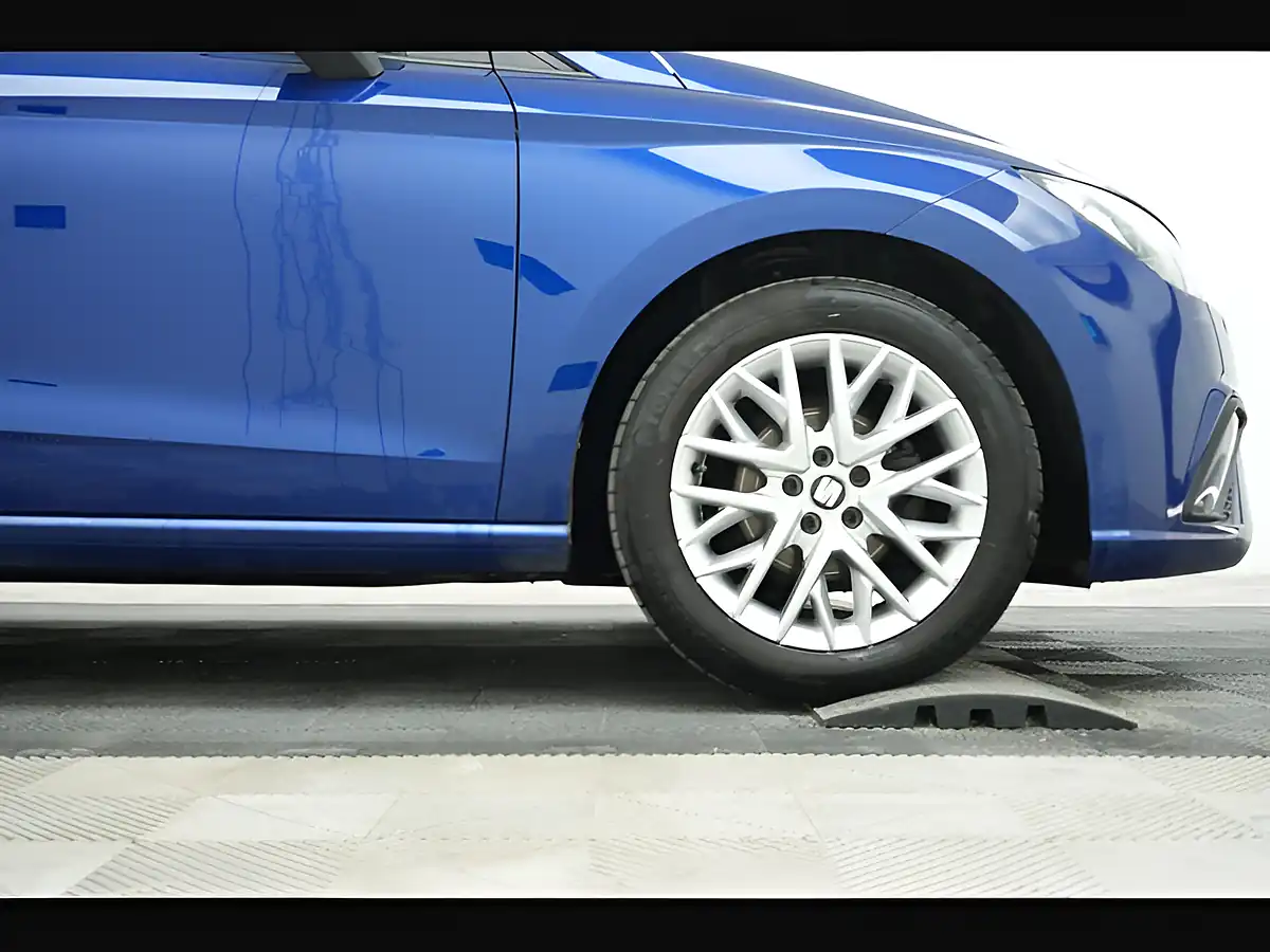 Used 2020 SEAT Ibiza Se Technology Mystery Blue - Interior and Exterior details 16