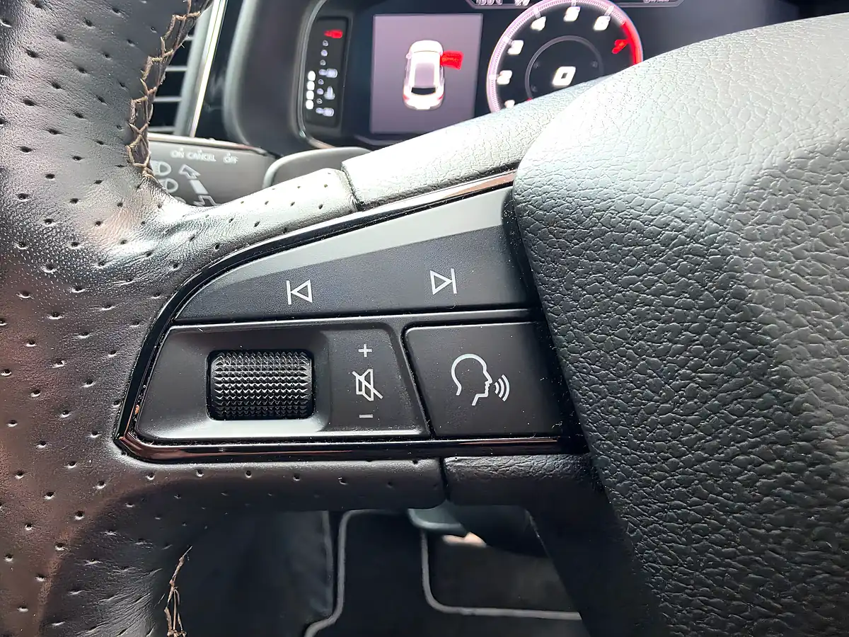 Used 2020 SEAT Leon Cupra 290 Dsg Black - Interior and Exterior details 17