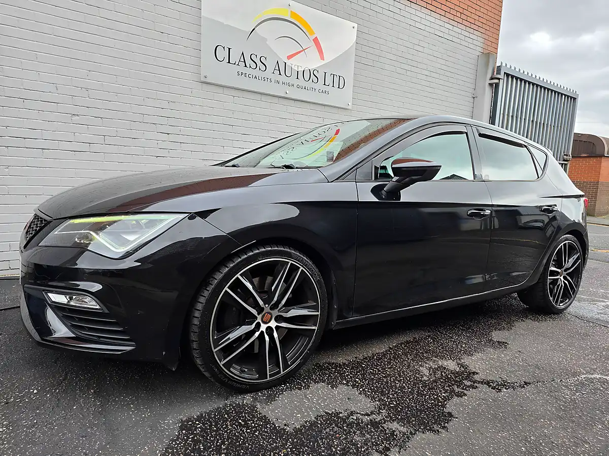 Used 2020 SEAT Leon Cupra 290 Dsg Black - Interior and Exterior details 3