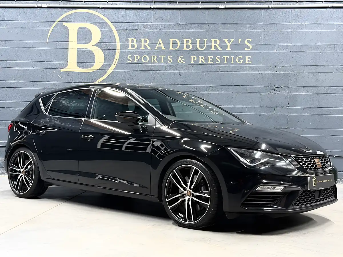 Used 2020 SEAT Leon Cupra Black - Interior and Exterior details 11
