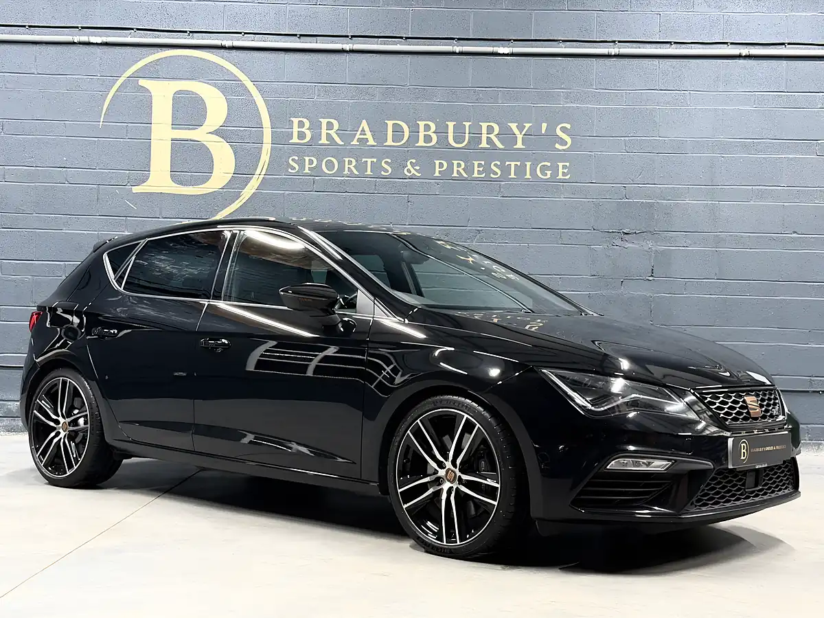 Used 2020 SEAT Leon Cupra Black - Interior and Exterior details 2