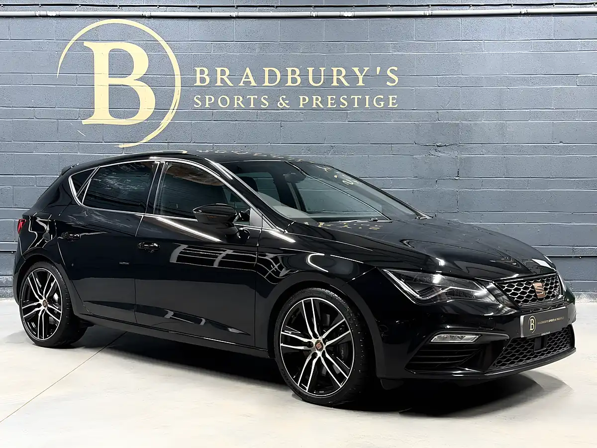 Used 2020 SEAT Leon Cupra Black - Interior and Exterior details 4