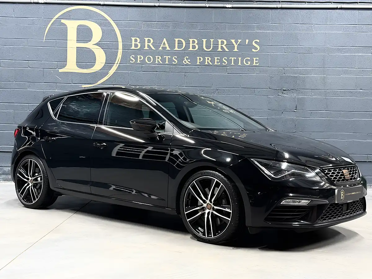 Used 2020 SEAT Leon Cupra Black - Interior and Exterior details 6
