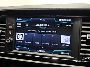 Used 2020 SEAT Leon Cupra Lux Nevada White - Interior and Exterior details 18