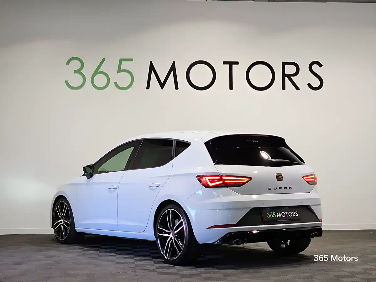 Used 2020 SEAT Leon Cupra Lux Nevada White - Interior and Exterior details 3