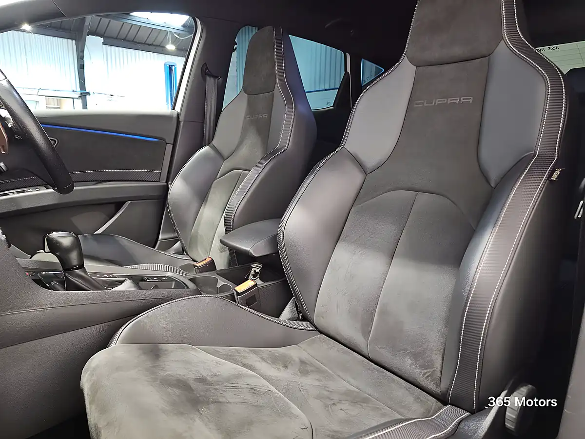 Used 2020 SEAT Leon Cupra Lux Nevada White - Interior and Exterior details 9