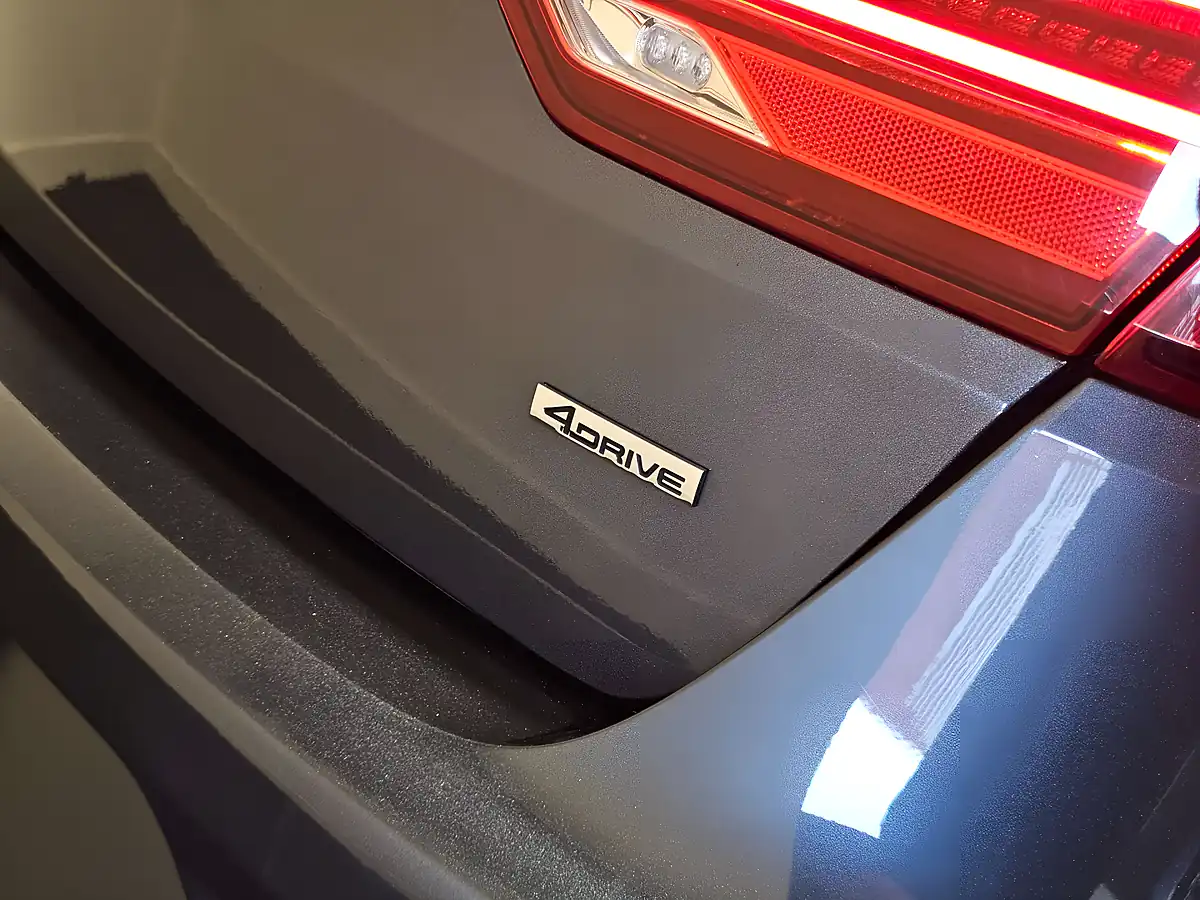 Used 2020 SEAT Leon Cupra Magnetic Grey - Interior and Exterior details 15