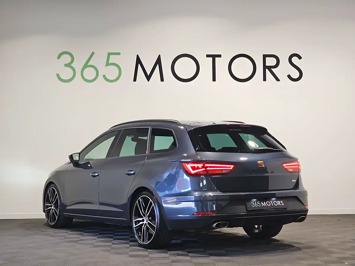 Used 2020 SEAT Leon Cupra Magnetic Grey - Interior and Exterior details 3