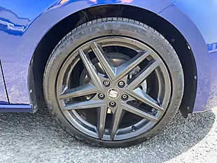 Used 2020 SEAT Leon Fr Black Edition Blue - Interior and Exterior details 20