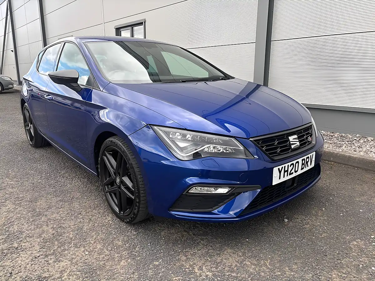 Used 2020 SEAT Leon Fr Black Edition Blue - Interior and Exterior details 4