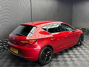 Used 2020 SEAT Leon Fr Black Edition Red - Interior and Exterior details 11