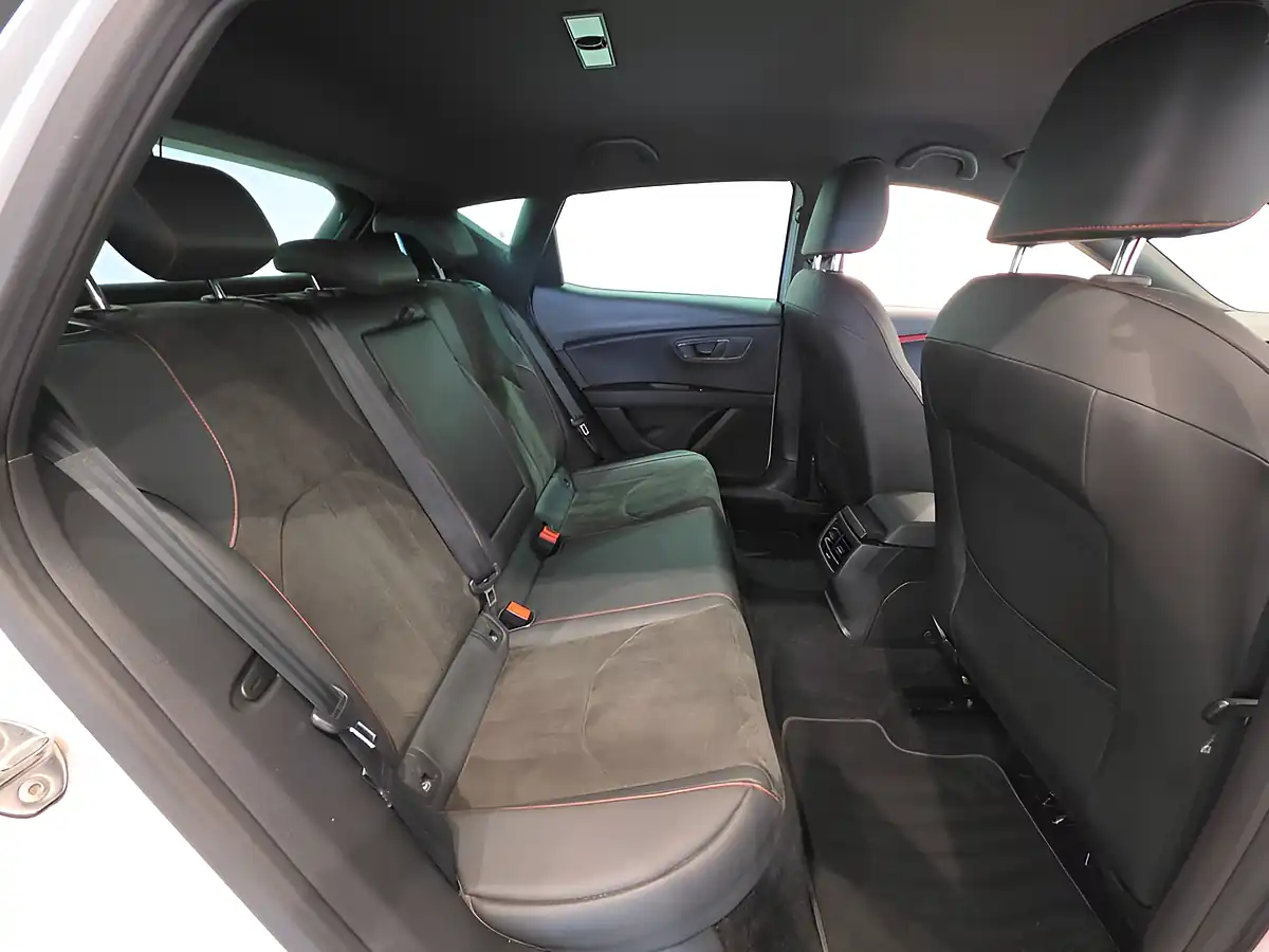 Used 2020 SEAT Leon Fr Black Edition White - Interior and Exterior details 13