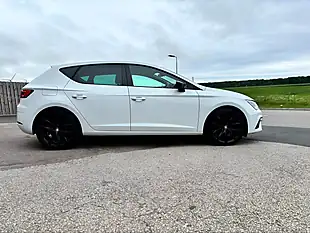 Used 2020 SEAT Leon Fr Black Edition White - Interior and Exterior details 10