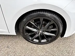 Used 2020 SEAT Leon Fr Black Edition White - Interior and Exterior details 15