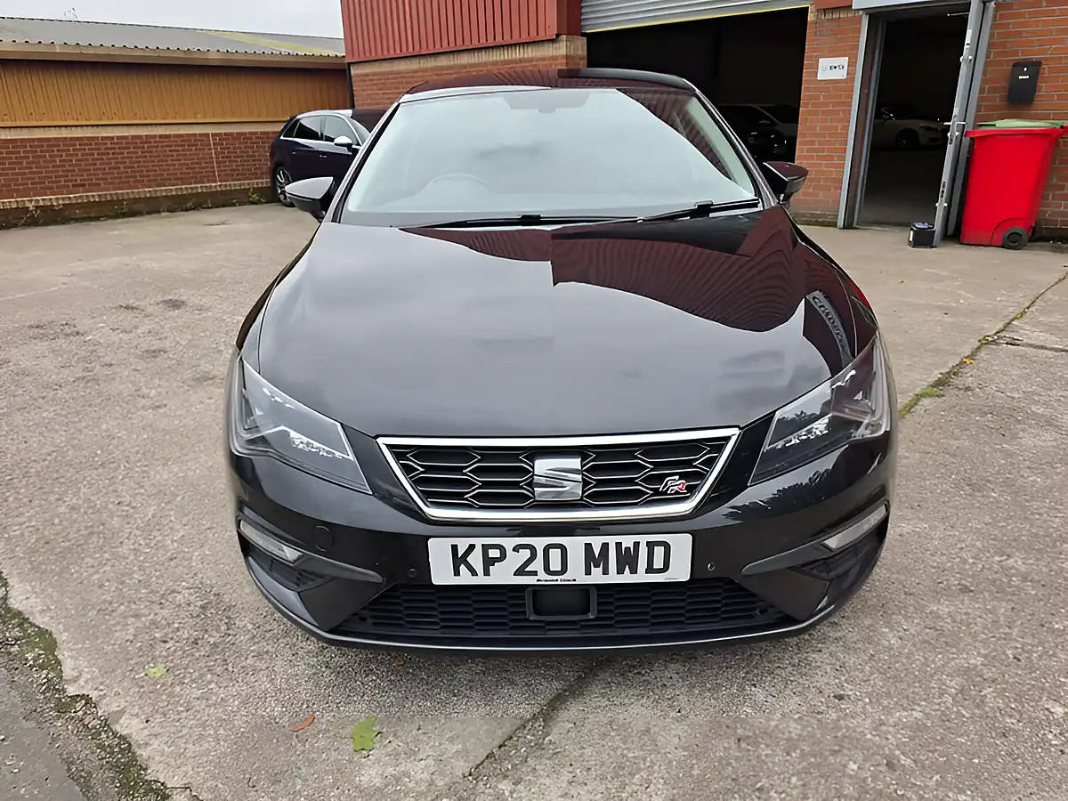 Used 2020 SEAT Leon Fr Black - Interior and Exterior details 12