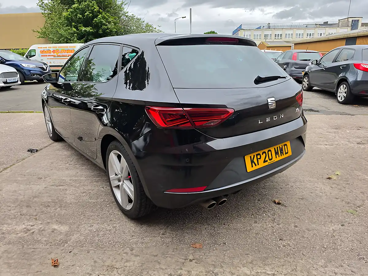Used 2020 SEAT Leon Fr Black - Interior and Exterior details 14