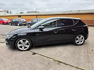 Used 2020 SEAT Leon Fr Black - Interior and Exterior details 5