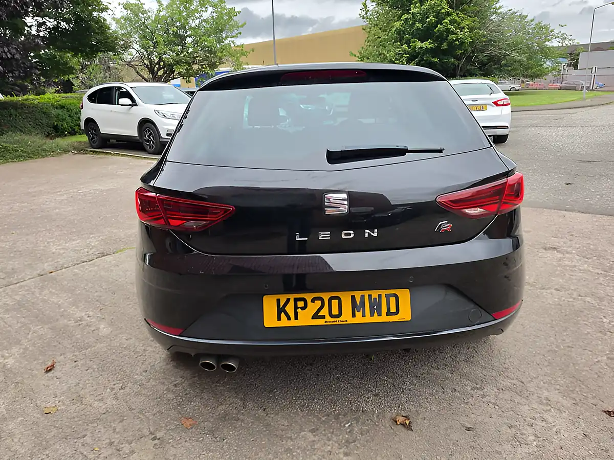 Used 2020 SEAT Leon Fr Black - Interior and Exterior details 9